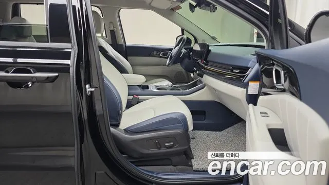 Kia Carnival 2024 thumb 6