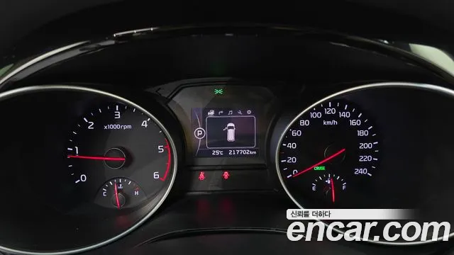 Kia Carnival 2015 thumb 7