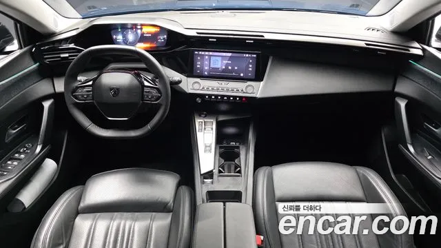 Peugeot 408 2023 thumb 4