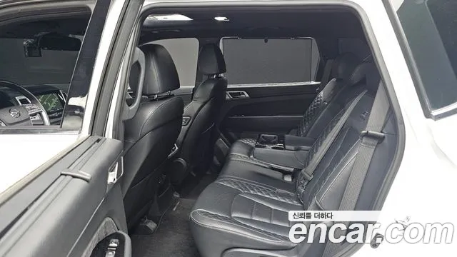 KGM Rexton 2021 thumb 8