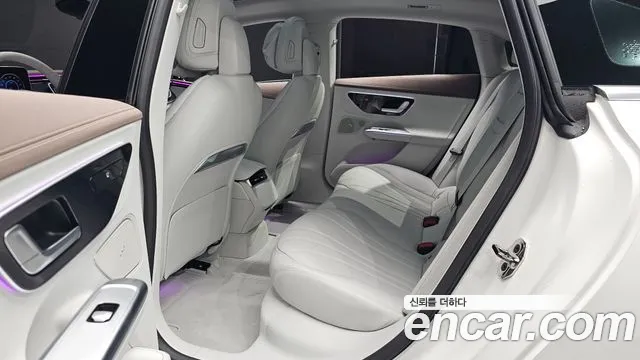 Mercedes-Benz EQE 2026 thumb 9