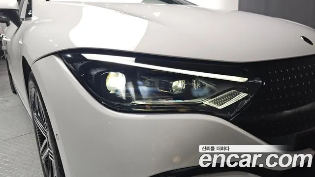 Mercedes-Benz EQE 2026 thumb 12