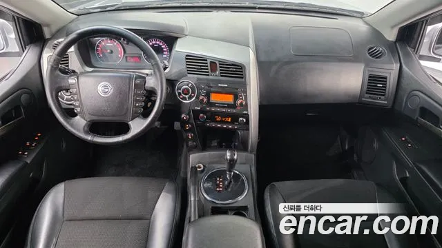 KGM Korando 2013 thumb 9