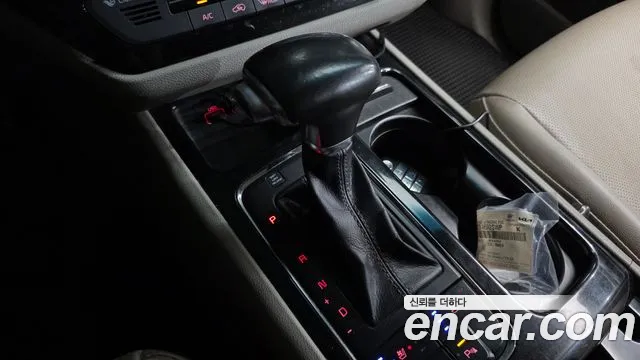 Kia Carnival 2017 thumb 12