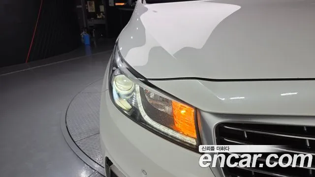 Kia Carnival 2017 thumb 10
