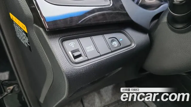 Hyundai Grandeur 2014 thumb 10
