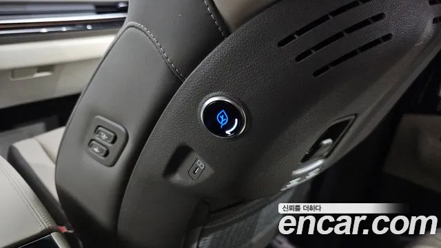 Kia Carnival 2025 thumb 2