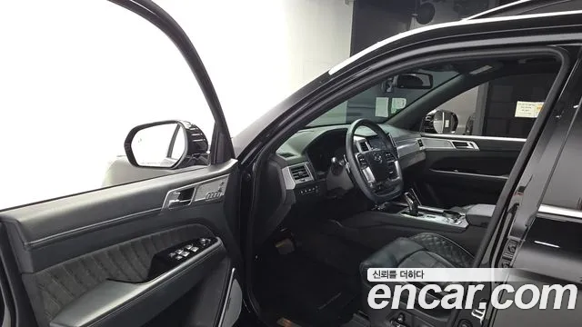 KGM Rexton 2022 thumb 2