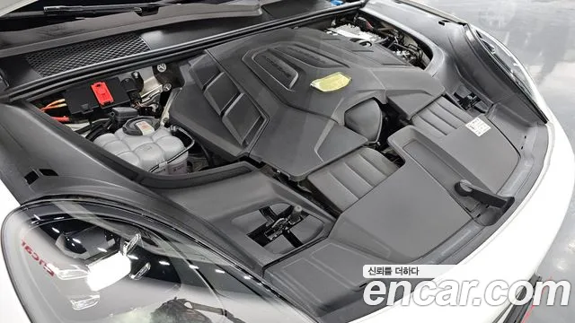 Porsche Cayenne 2023 thumb 12