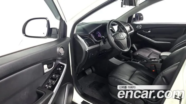 KGM Korando 2014 thumb 5