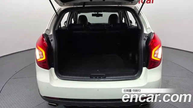 KGM Korando 2014 thumb 8