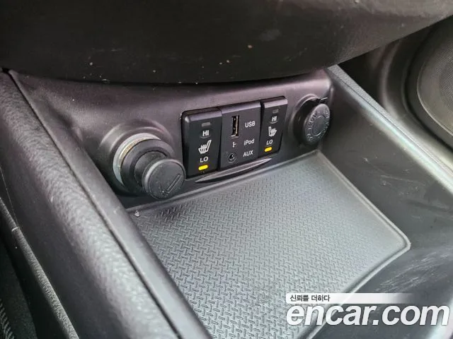 Hyundai Санта Фе 2011 thumb 5