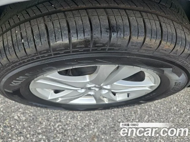 Hyundai Санта Фе 2011 thumb 6