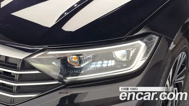 Volkswagen Jetta 2021 thumb 7