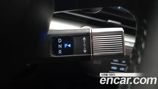 Hyundai Kona 2025 thumb 2