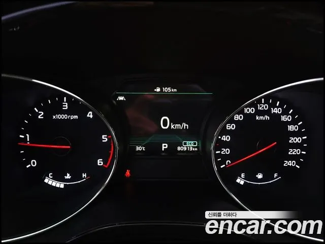 Kia Carnival 2018 thumb 9
