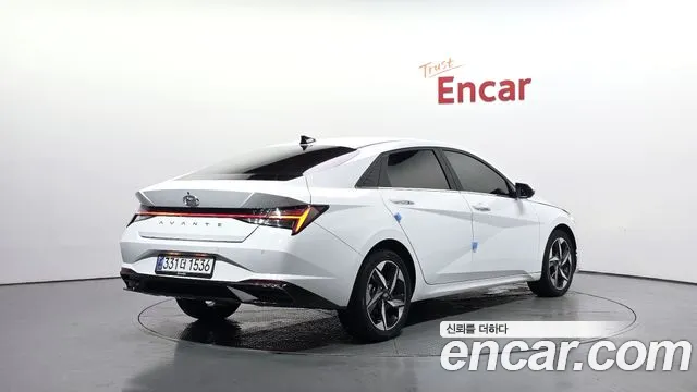 Hyundai Elantra 2020 thumb 3