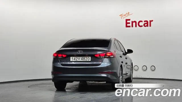 Hyundai AD 2016 thumb 5