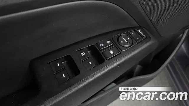 Hyundai AD 2016 thumb 2