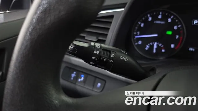 Hyundai AD 2016 thumb 9