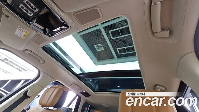 Land Rover Range Rover 2021 thumb 7