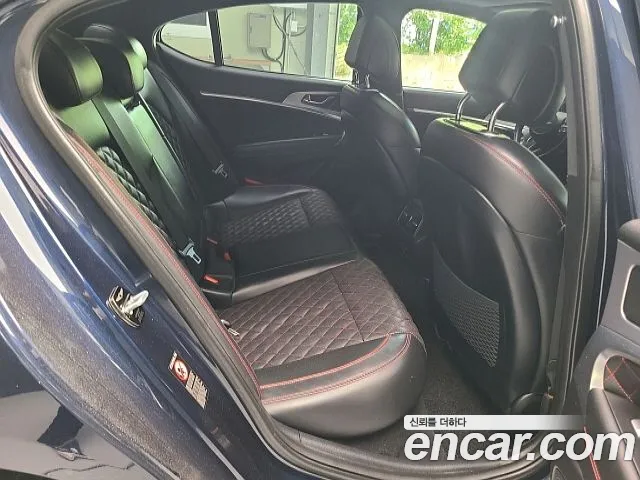 Genesis G70 2019 thumb 8