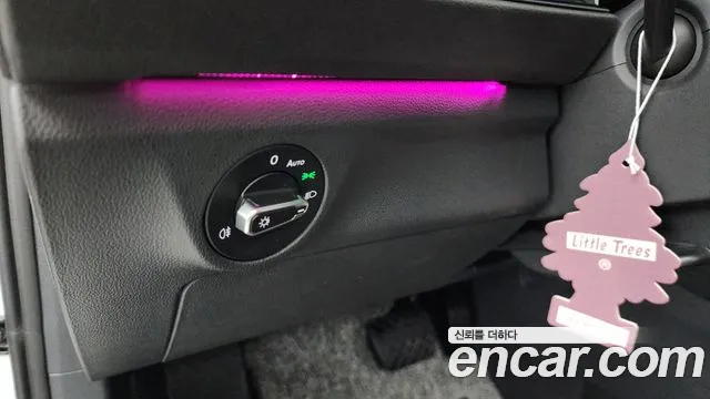 Volkswagen Jetta 2023 thumb 3