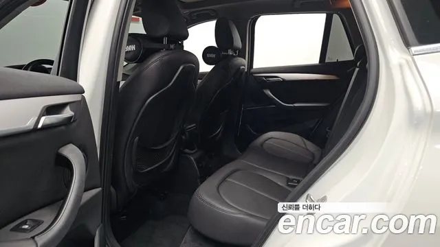 BMW X1 2020 thumb 12