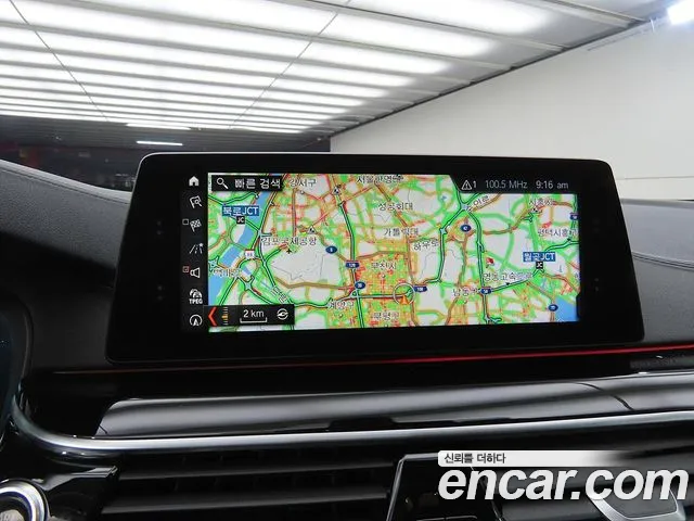 BMW 5 серии 2018 thumb 9