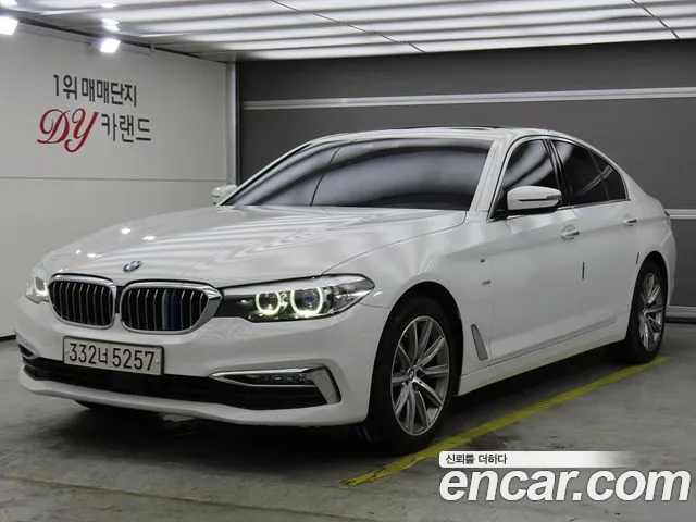 BMW 5 серии 2018 thumb 10