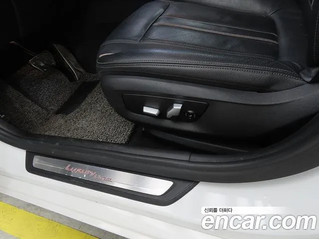 BMW 5 серии 2018 thumb 3