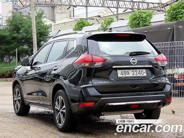 Nissan X-Trail 2018 thumb 11