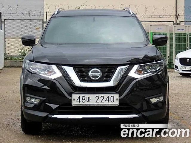 Nissan X-Trail 2018 thumb 8