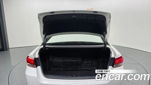 Kia K5 2017 thumb 5