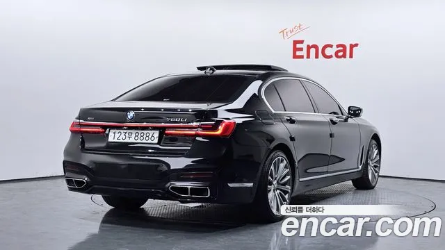 BMW 7 серии 2015 thumb 10