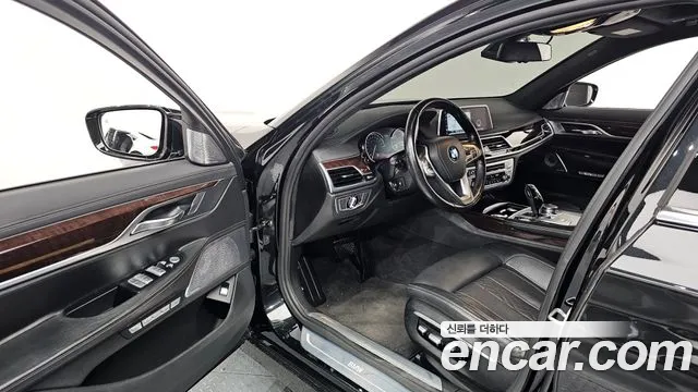 BMW 7 серии 2015 thumb 6