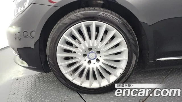 Mercedes-Benz S-Class 2017 thumb 4