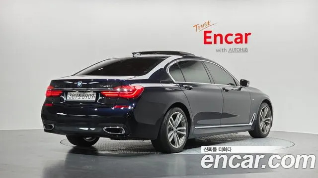 BMW 7 серии 2017 thumb 9