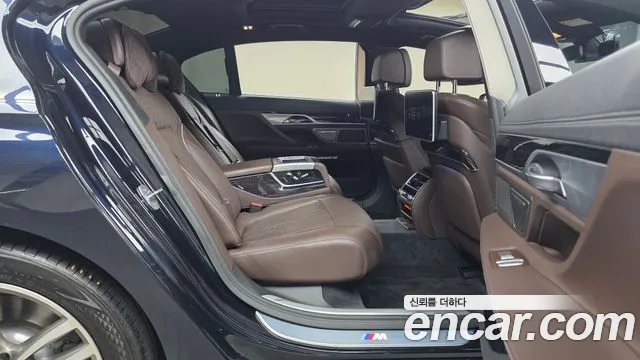 BMW 7 серии 2017 thumb 5