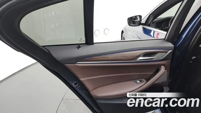 BMW 5 серии 2021 thumb 5