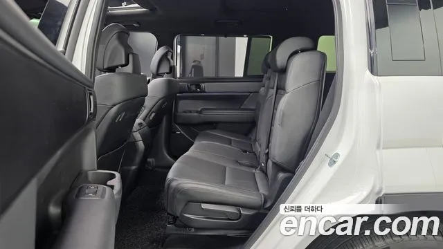Hyundai Santa Fe 2023 thumb 11