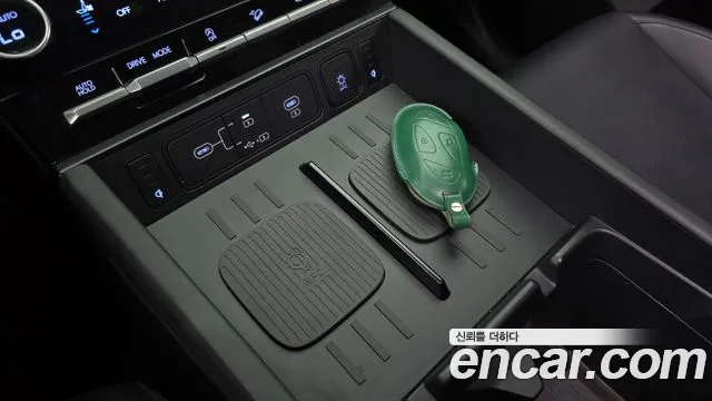 Hyundai Santa Fe 2023 thumb 9