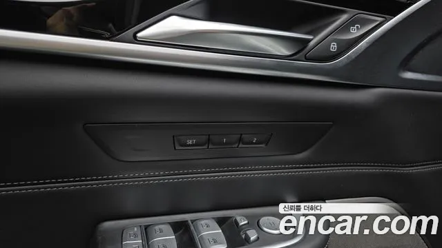 BMW 6 серии Gran Turismo 2020 thumb 10