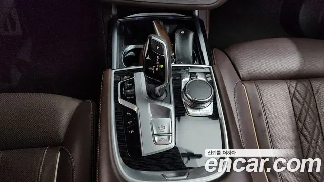 BMW 7 серии 2017 thumb 2