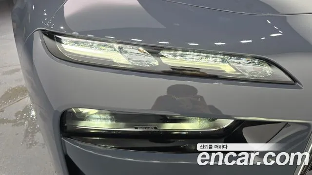 BMW i7 2023 thumb 4