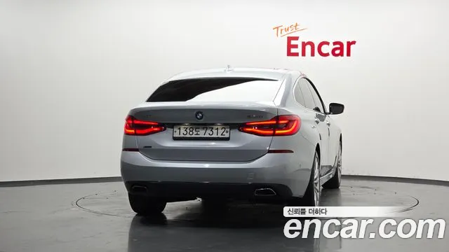 BMW 6 серии Gran Turismo 2020 thumb 11