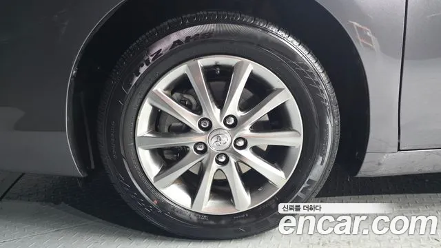 Toyota Camry 2010 thumb 3