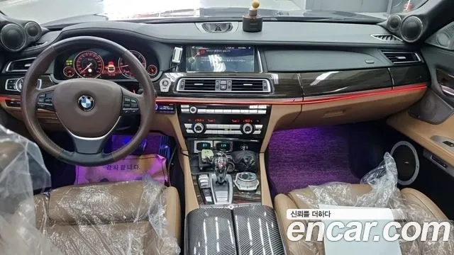BMW 7 серии 2013 thumb 12