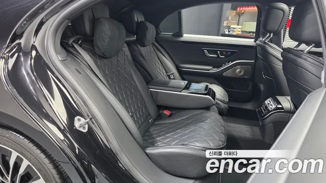 Mercedes-Benz S-Class 2022 thumb 11