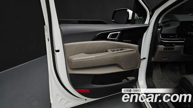 Kia Carnival 2024 thumb 10